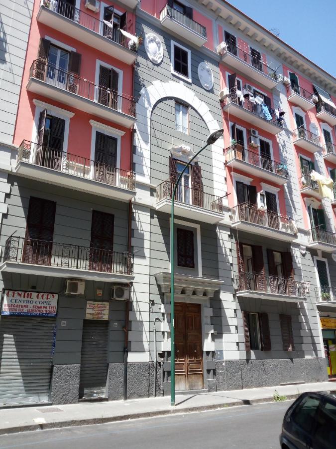 נאפולי Chiarini22 Apartments מראה חיצוני תמונה