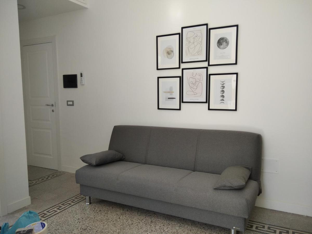 נאפולי Chiarini22 Apartments מראה חיצוני תמונה