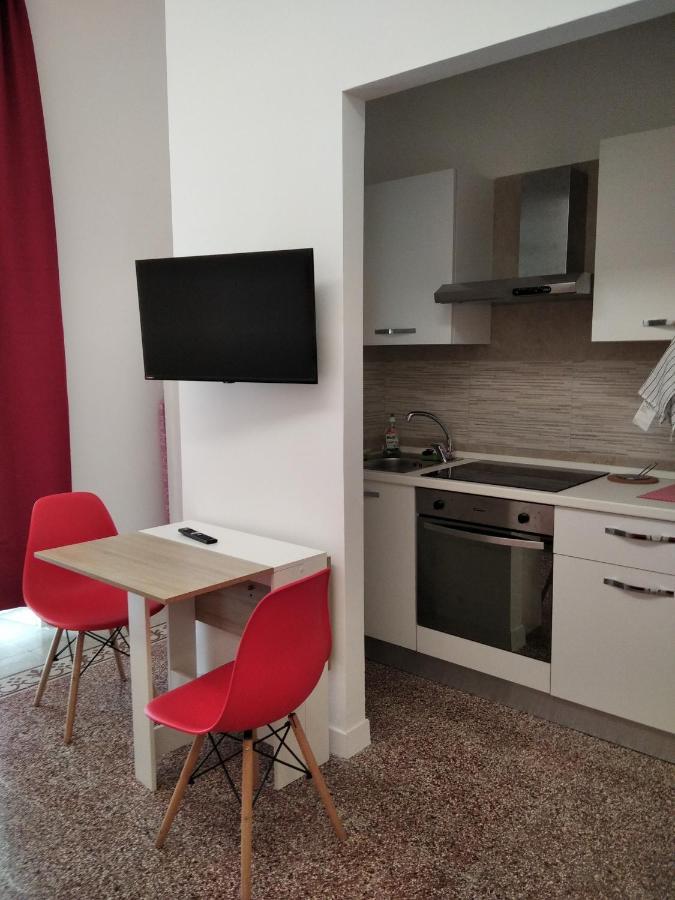 נאפולי Chiarini22 Apartments מראה חיצוני תמונה