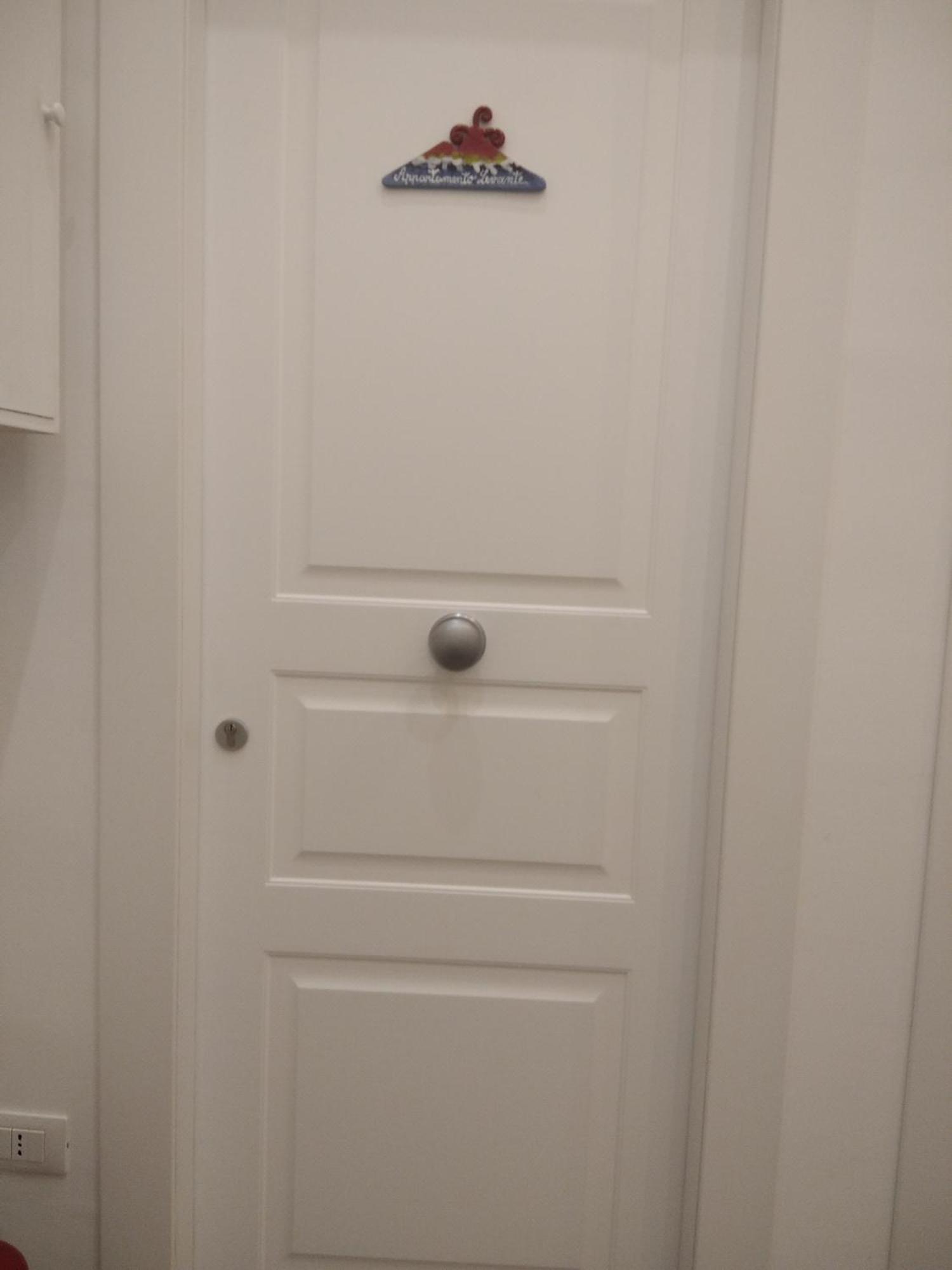 נאפולי Chiarini22 Apartments מראה חיצוני תמונה